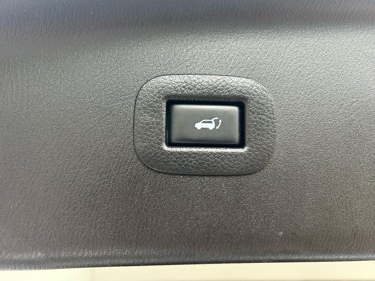Infiniti QX80 4WD 4dr 2016