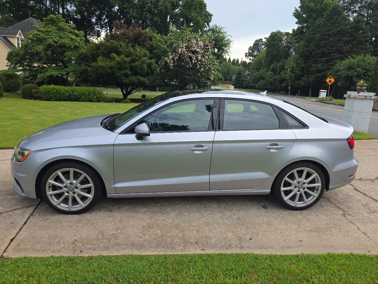 Audi A3 4dr Sdn FWD 1.8T Premium 2016