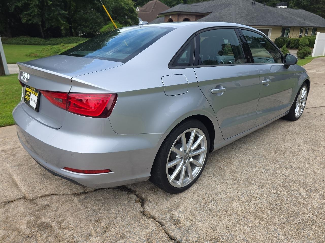 Audi A3 4dr Sdn FWD 1.8T Premium 2016