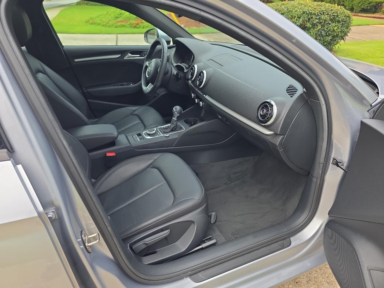 Audi A3 4dr Sdn FWD 1.8T Premium 2016