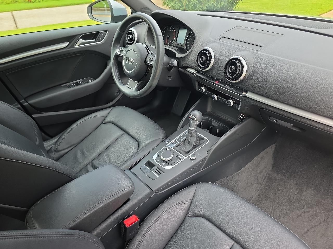 Audi A3 4dr Sdn FWD 1.8T Premium 2016
