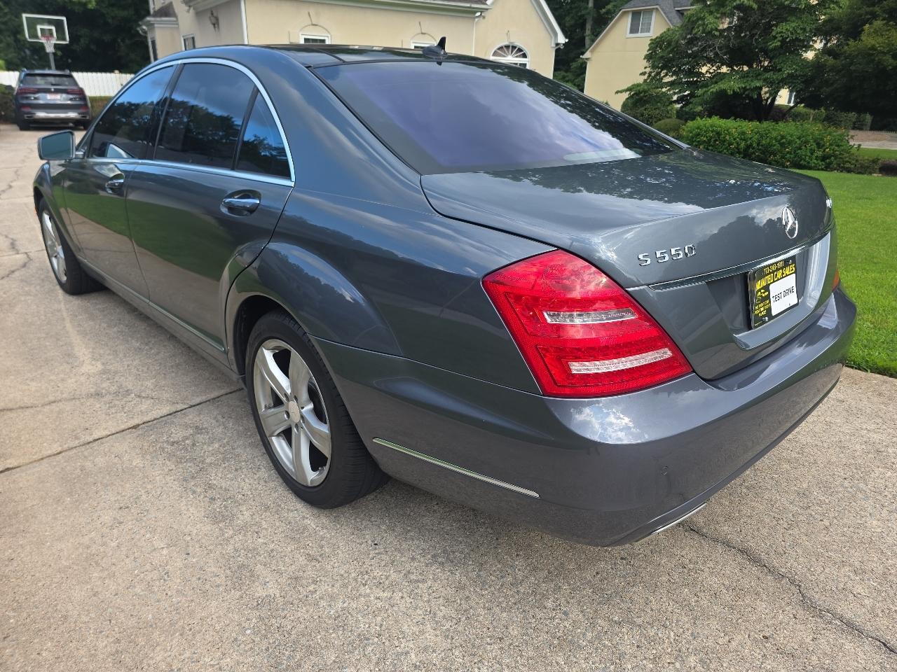 Mercedes-Benz S-Class 4dr Sdn S 550 4MATIC 2011