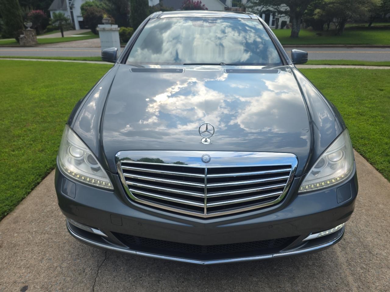 Mercedes-Benz S-Class 4dr Sdn S 550 4MATIC 2011