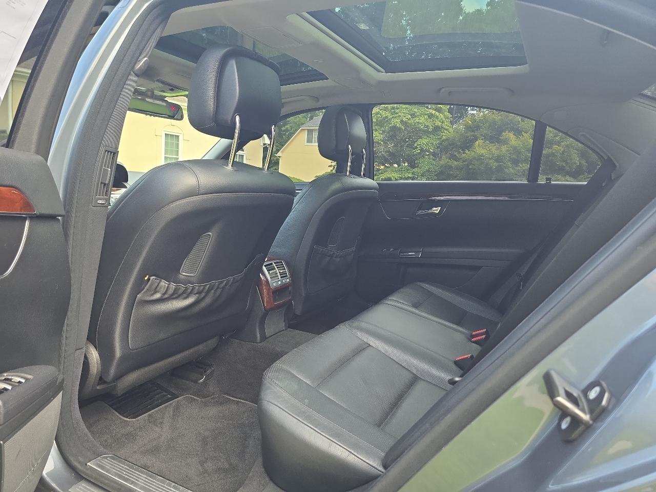 Mercedes-Benz S-Class 4dr Sdn S 550 4MATIC 2011