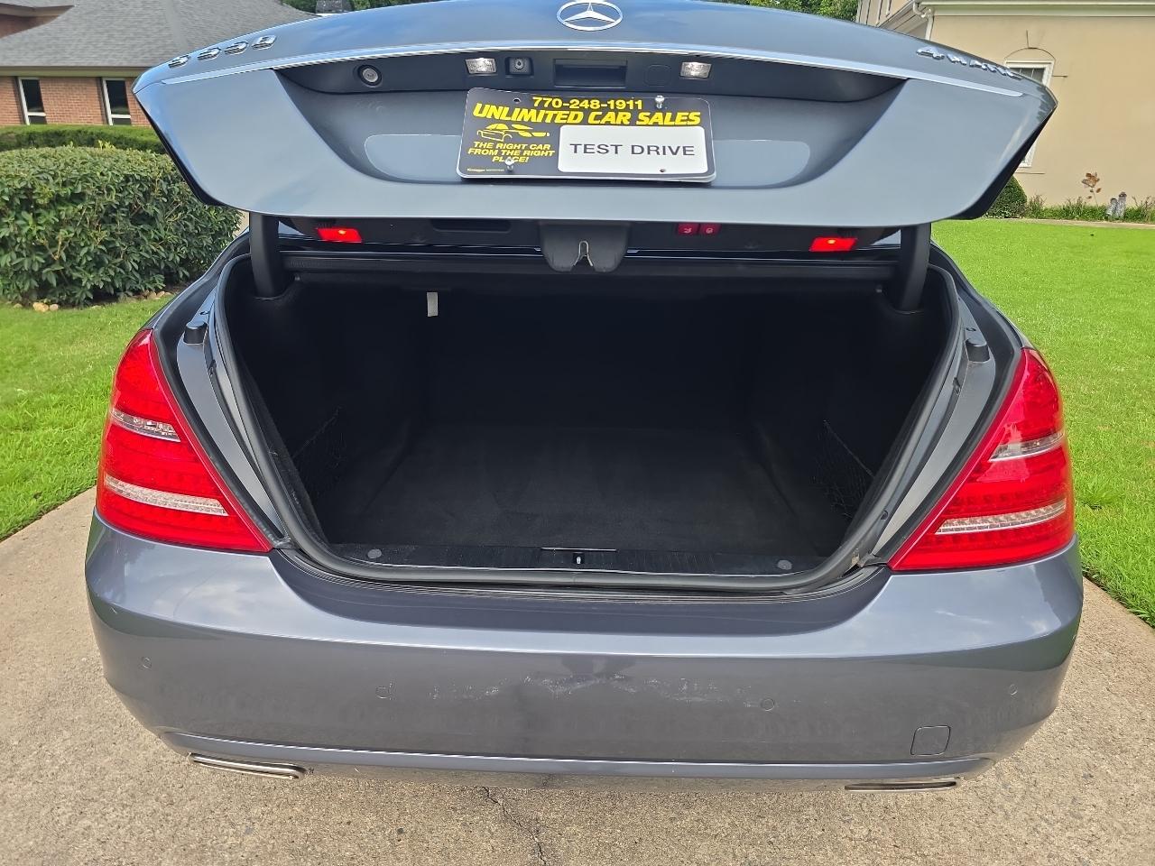 Mercedes-Benz S-Class 4dr Sdn S 550 4MATIC 2011