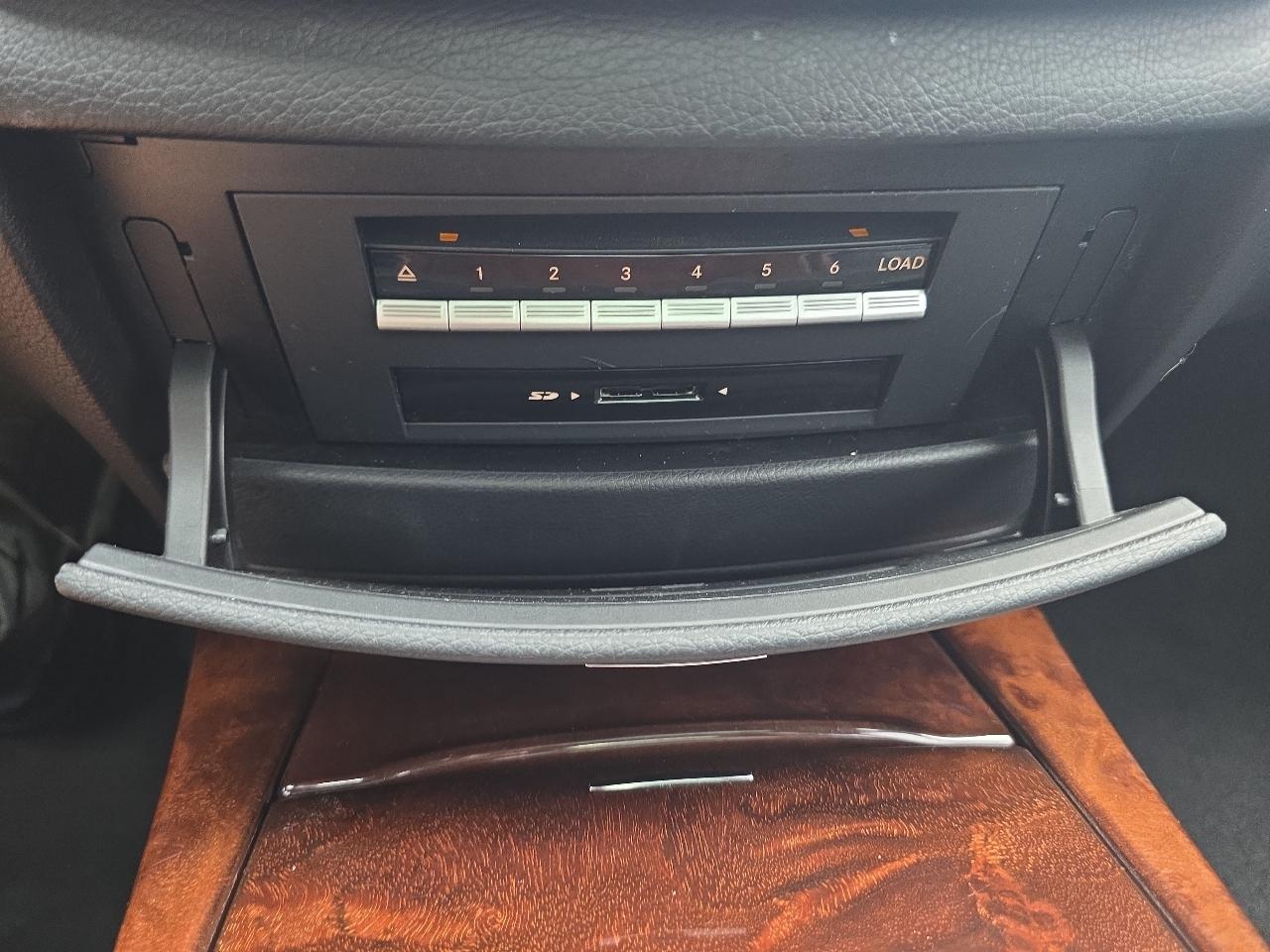 Mercedes-Benz S-Class 4dr Sdn S 550 4MATIC 2011