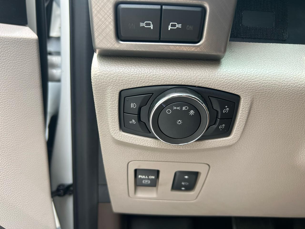 Ford F-150 Limited 4WD SuperCrew 5.5' Box 2020