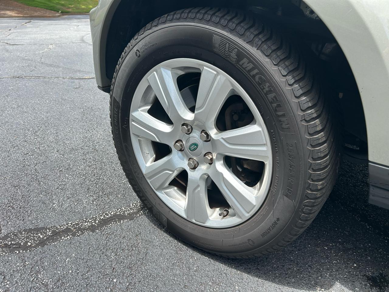 Land Rover LR4 4WD 4dr LUX 2013