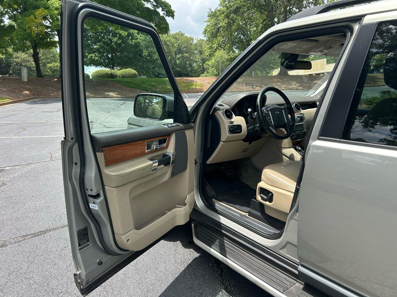 Land Rover LR4 4WD 4dr LUX 2013