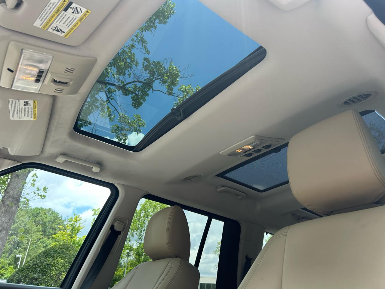 Land Rover LR4 4WD 4dr LUX 2013
