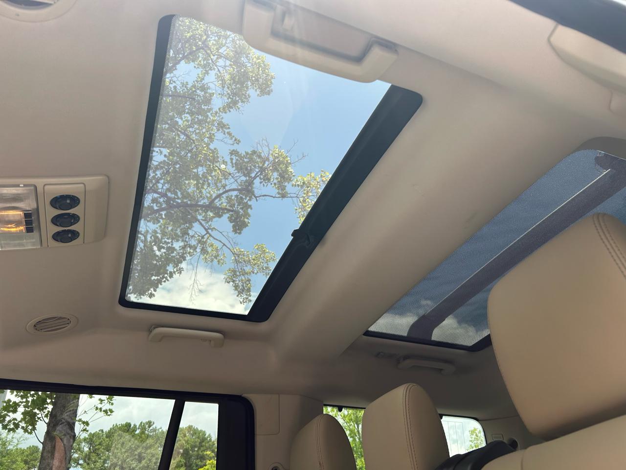 Land Rover LR4 4WD 4dr LUX 2013