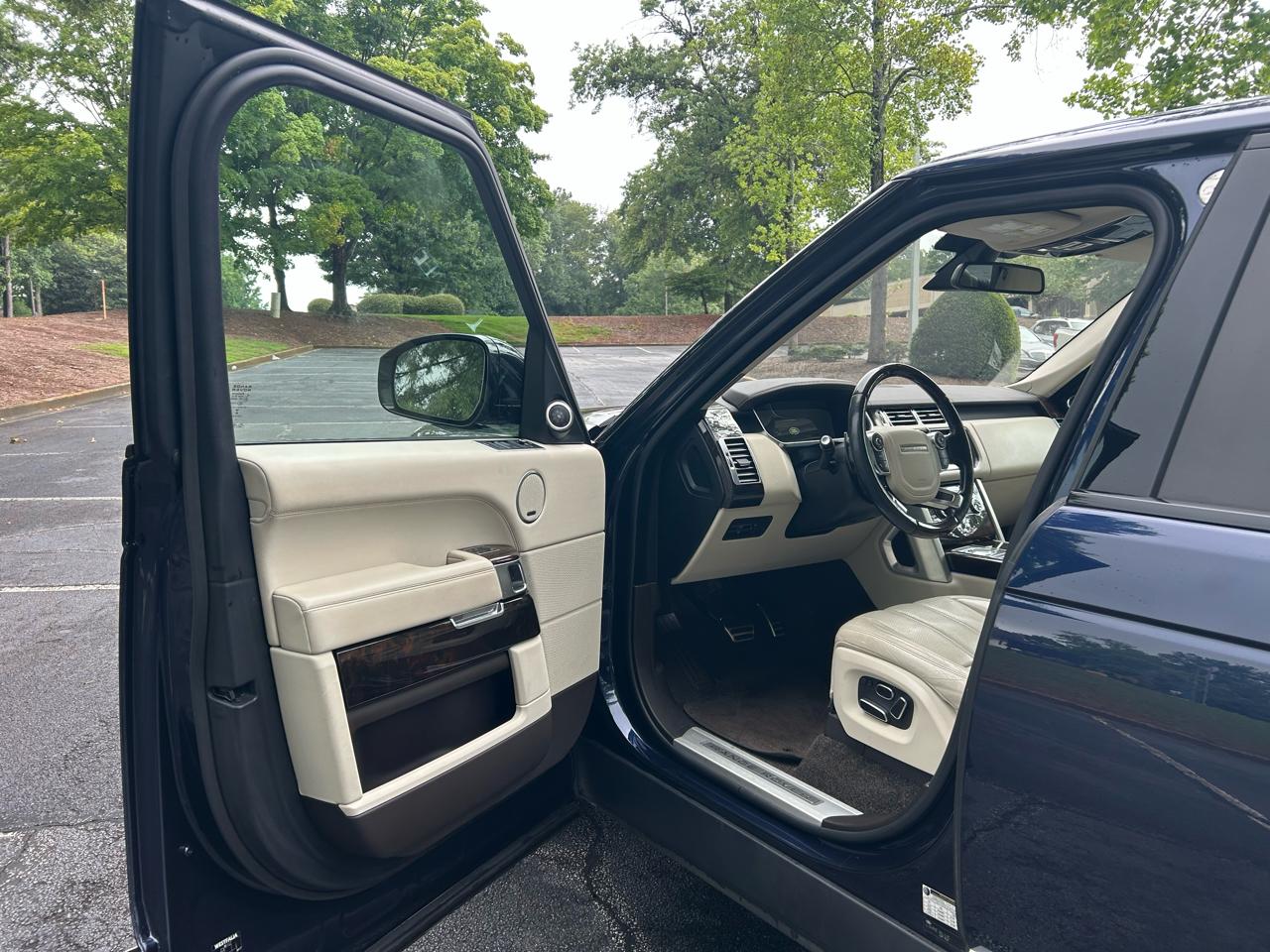 Land Rover Range Rover 4WD 4dr Supercharged LWB 2015