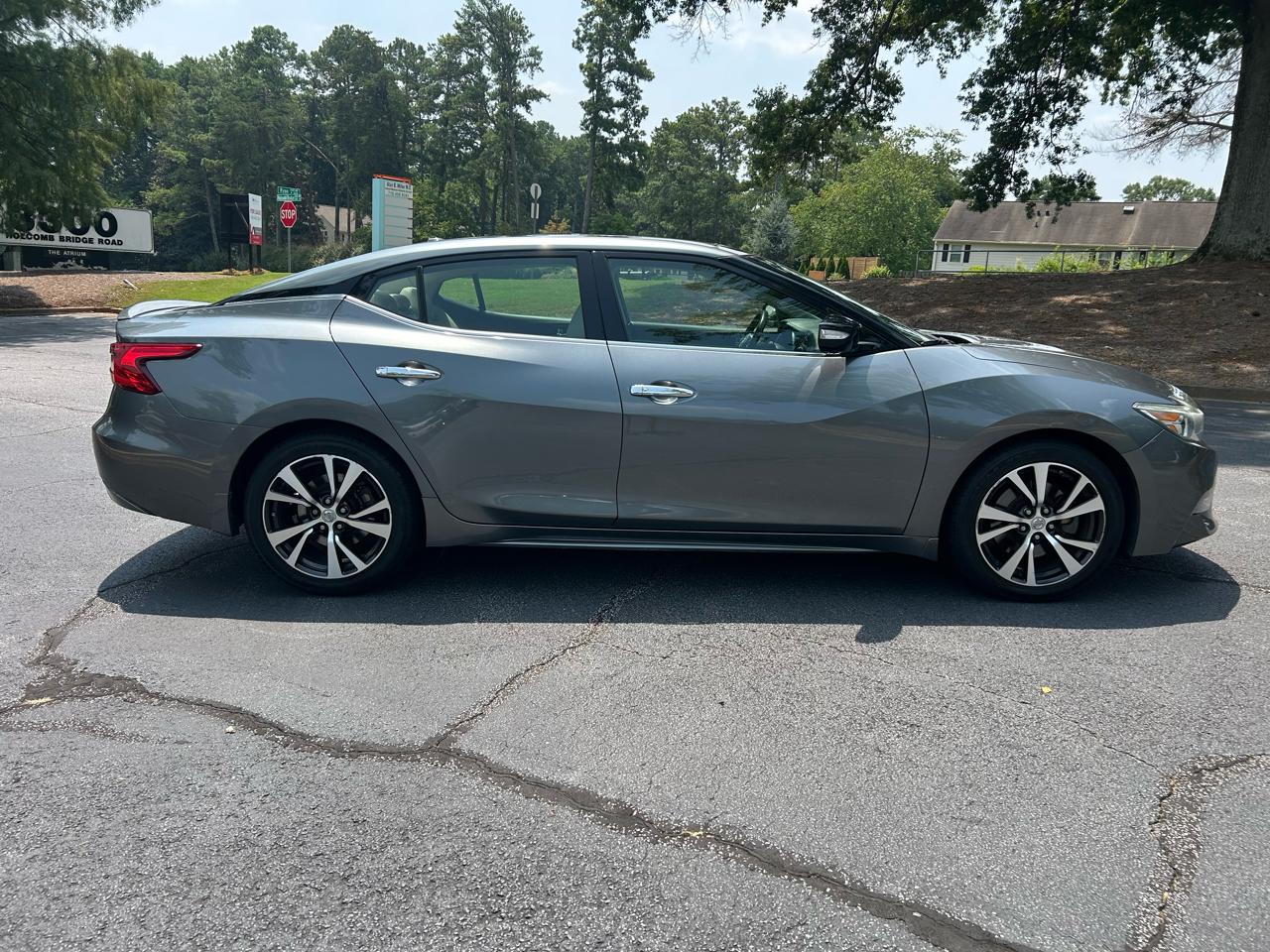 Nissan Maxima 4dr Sdn 3.5 Platinum 2016