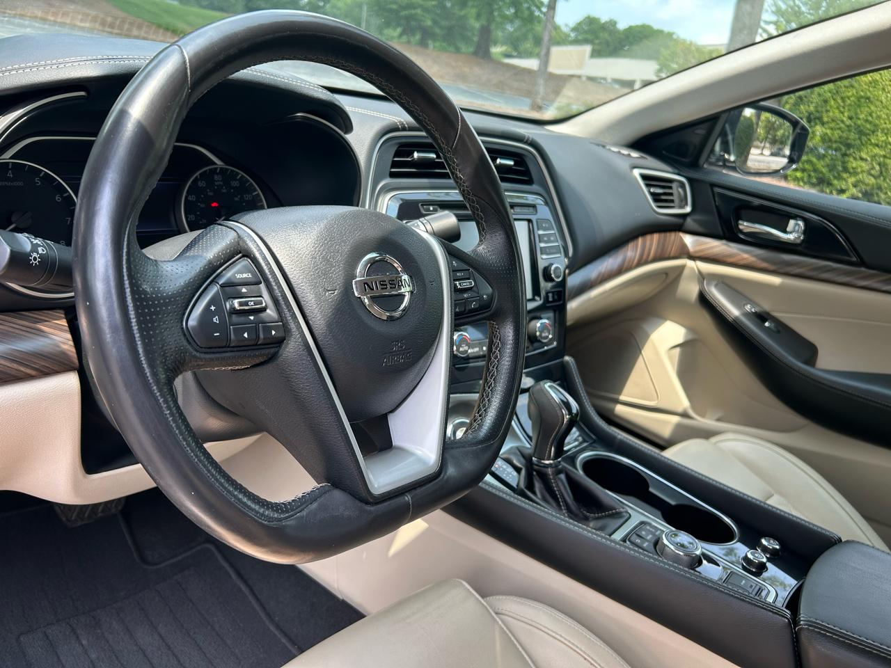 Nissan Maxima 4dr Sdn 3.5 Platinum 2016