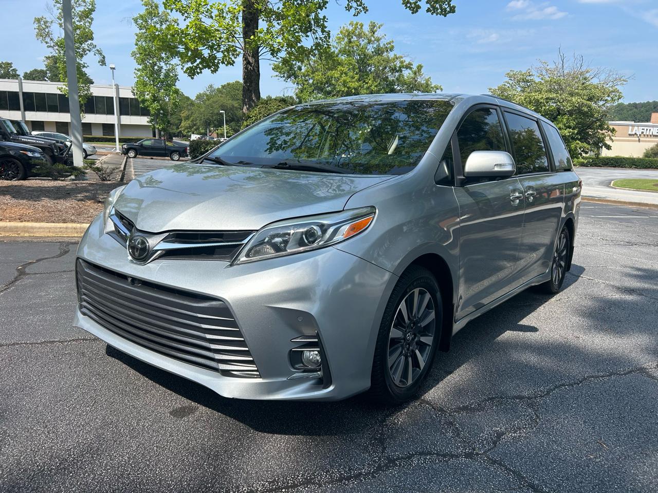 Toyota Sienna Limited Premium FWD 7-Passenger (Natl) 2019