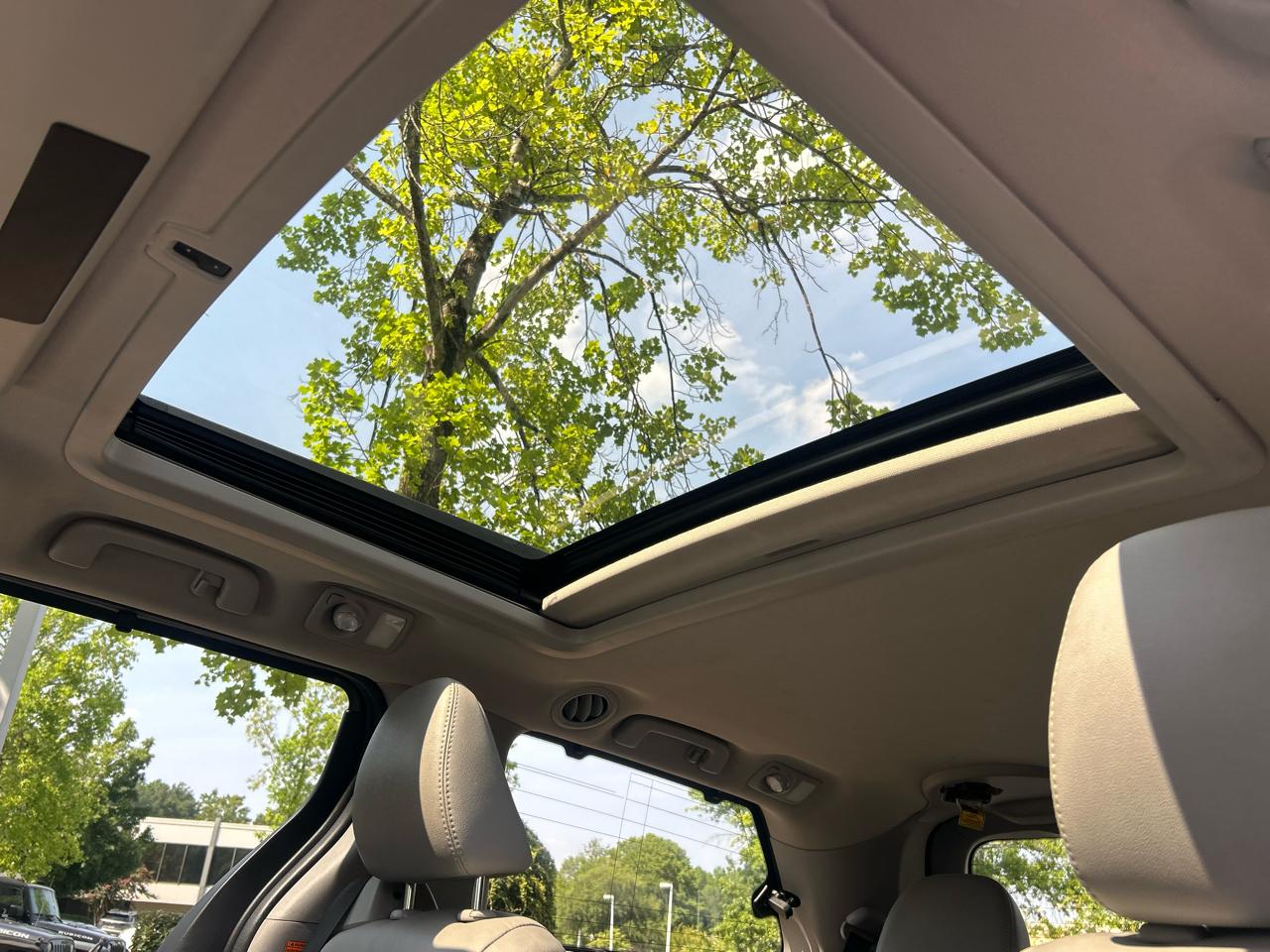 Toyota Sienna Limited Premium FWD 7-Passenger (Natl) 2019