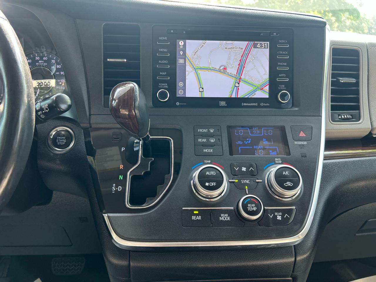 Toyota Sienna Limited Premium FWD 7-Passenger (Natl) 2019