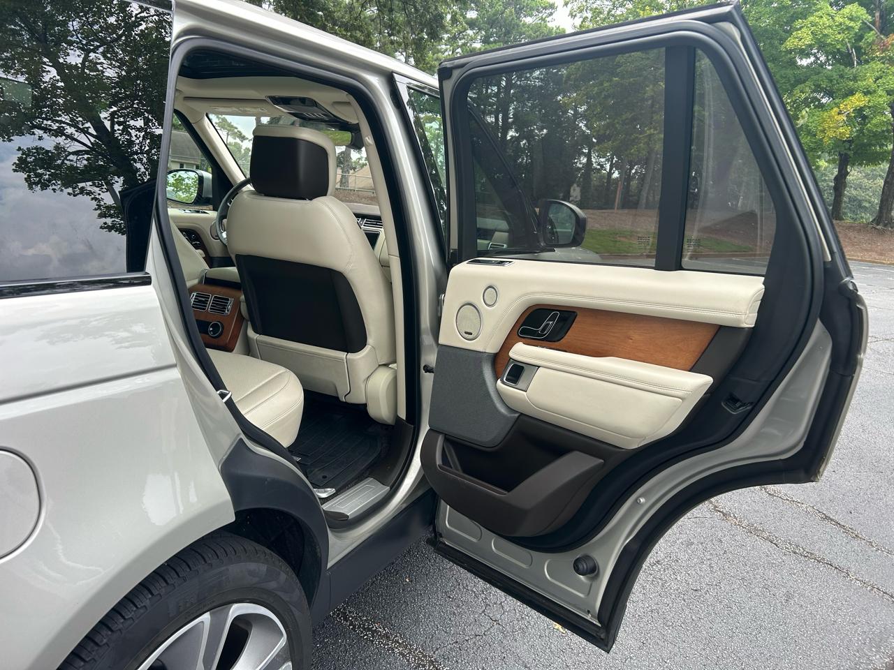 Land Rover Range Rover V6 Supercharged HSE SWB 2018