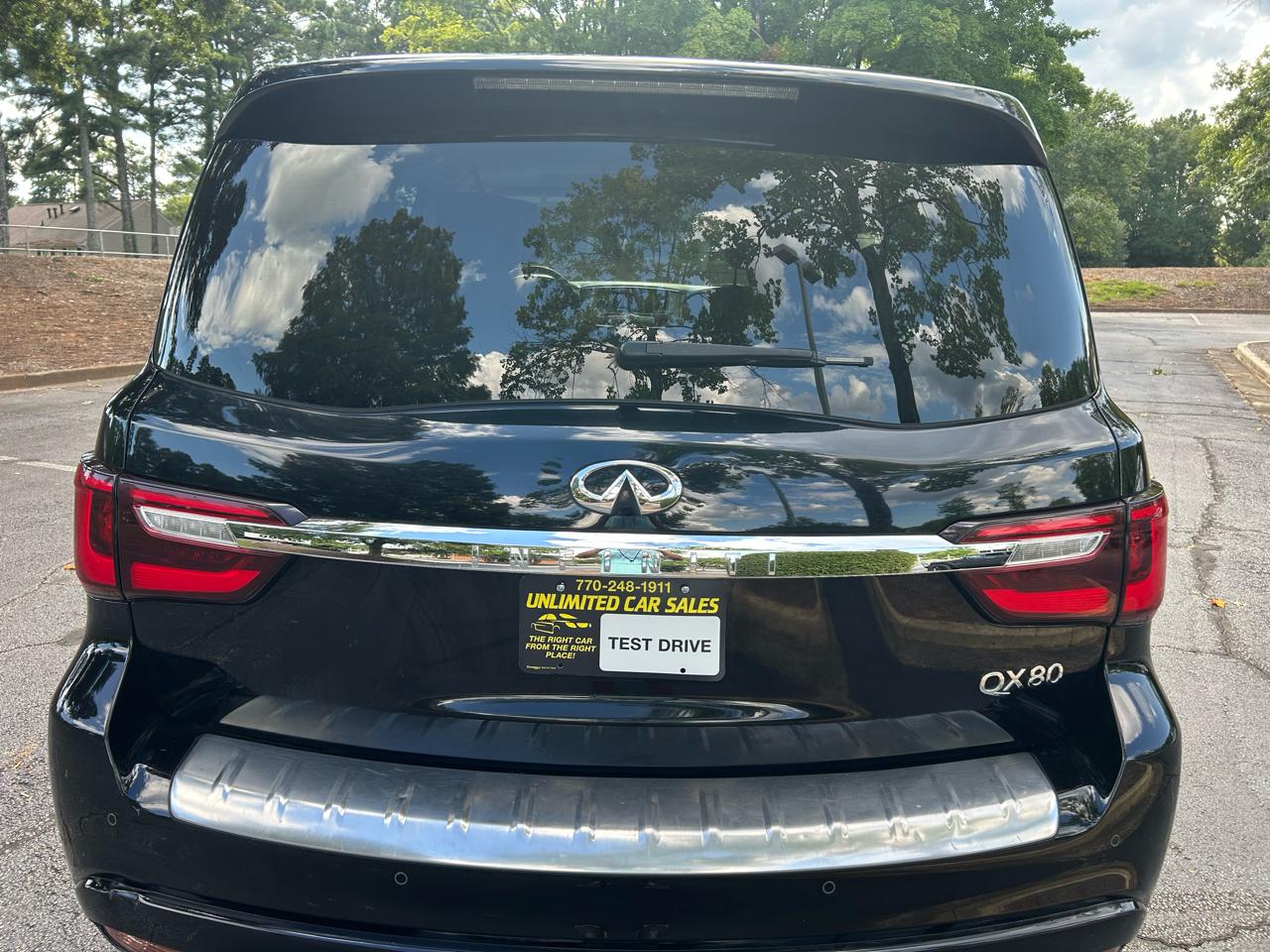 Infiniti QX80 LUXE AWD 2019