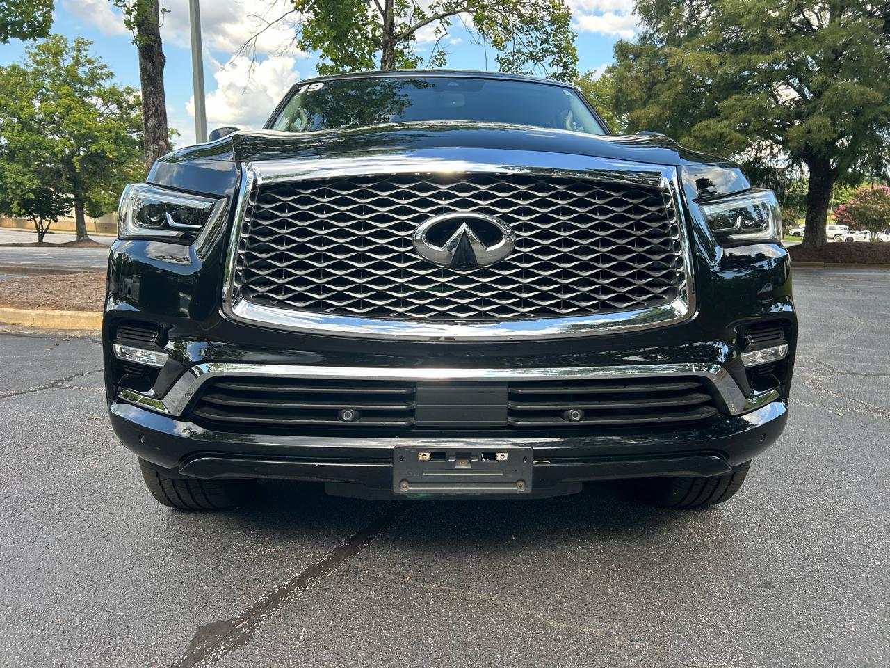 Infiniti QX80 LUXE AWD 2019