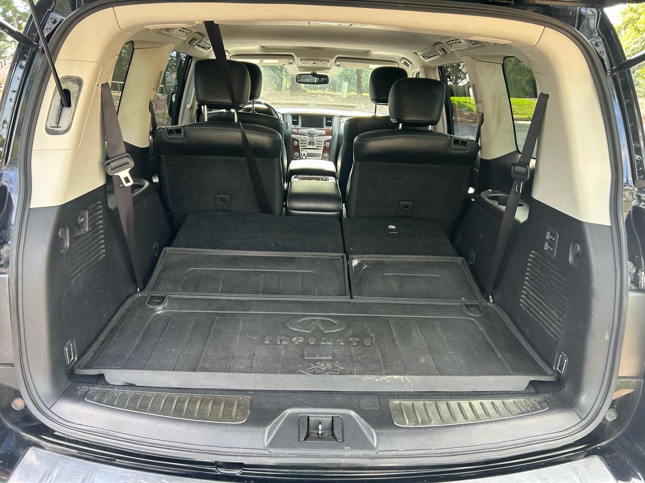 Infiniti QX80 LUXE AWD 2019