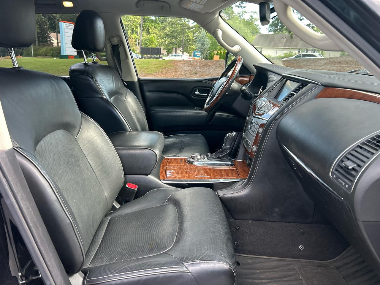 Infiniti QX80 LUXE AWD 2019