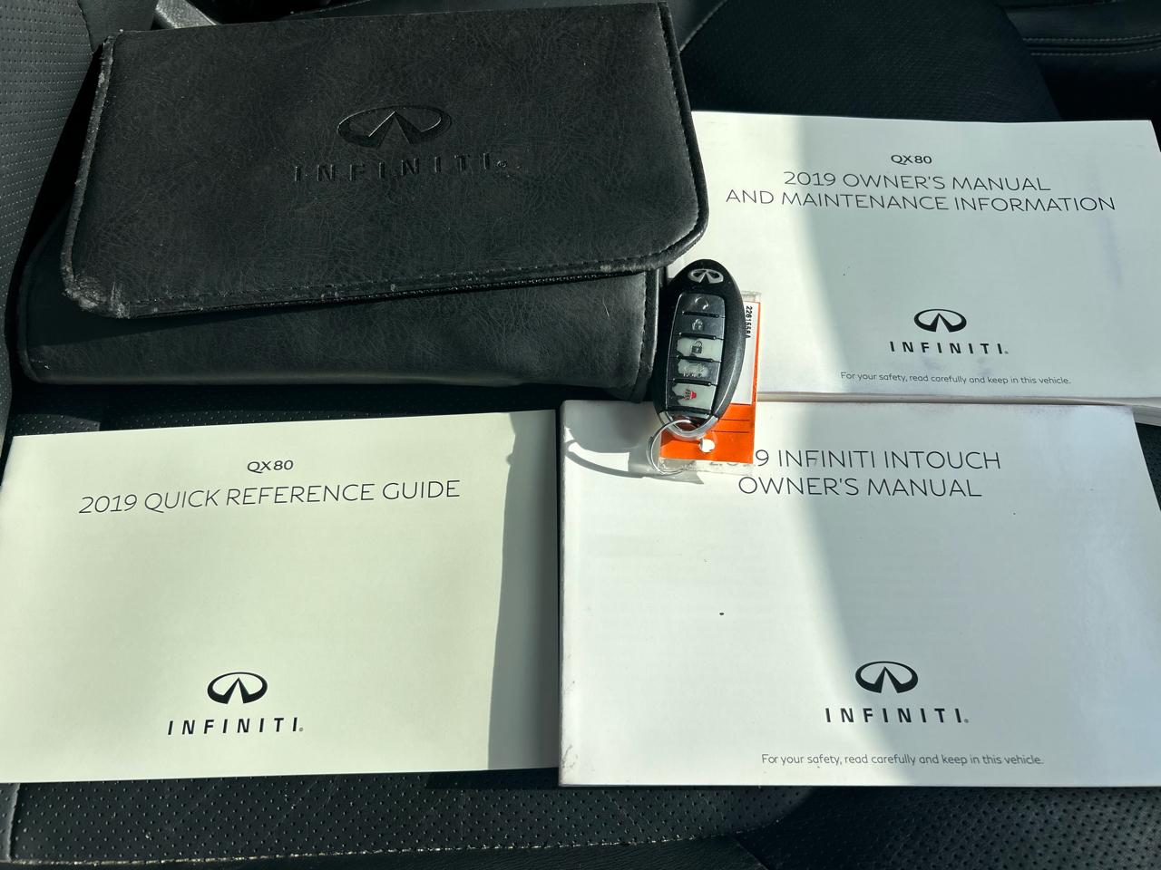 Infiniti QX80 LUXE AWD 2019