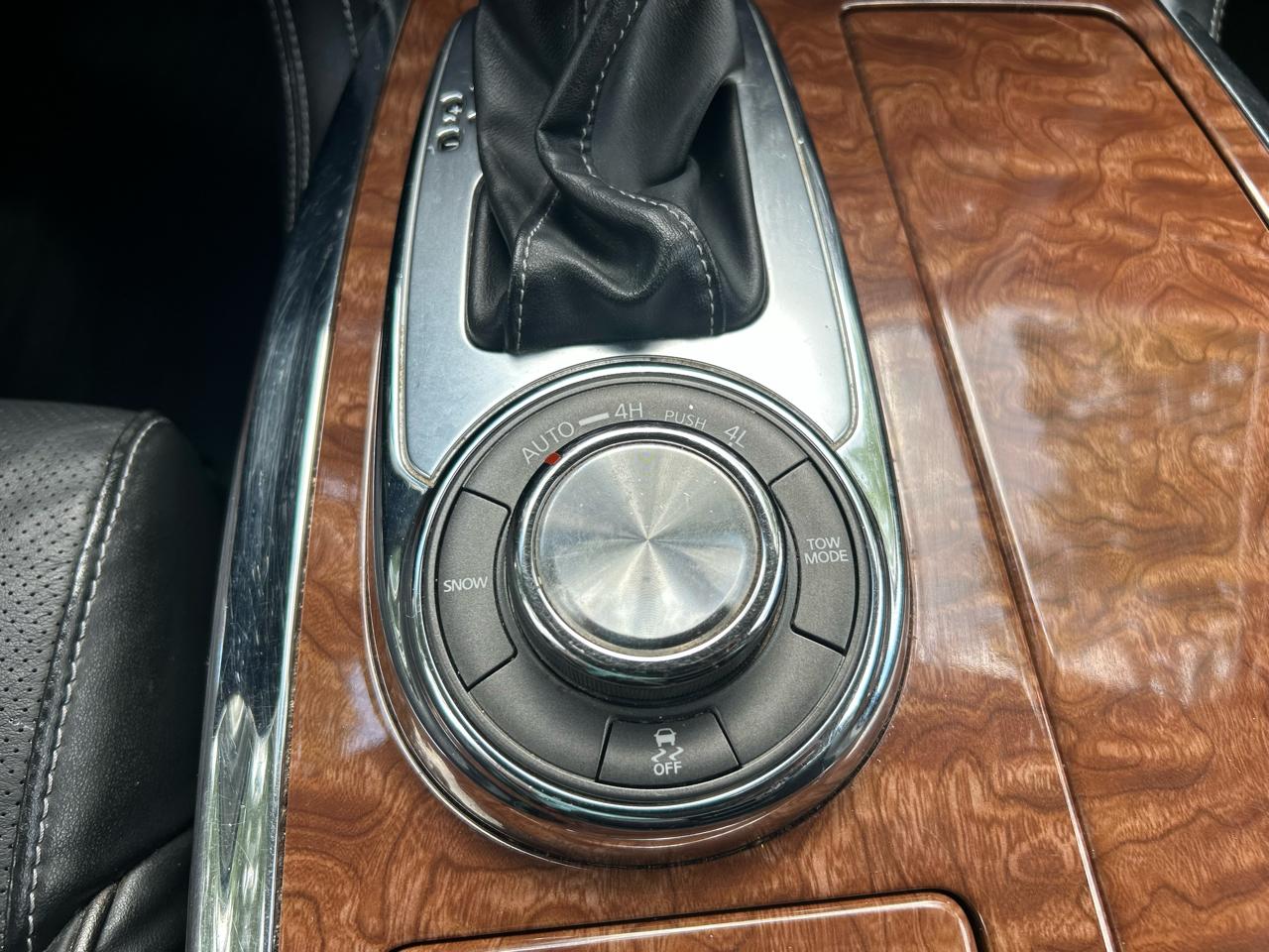 Infiniti QX80 LUXE AWD 2019
