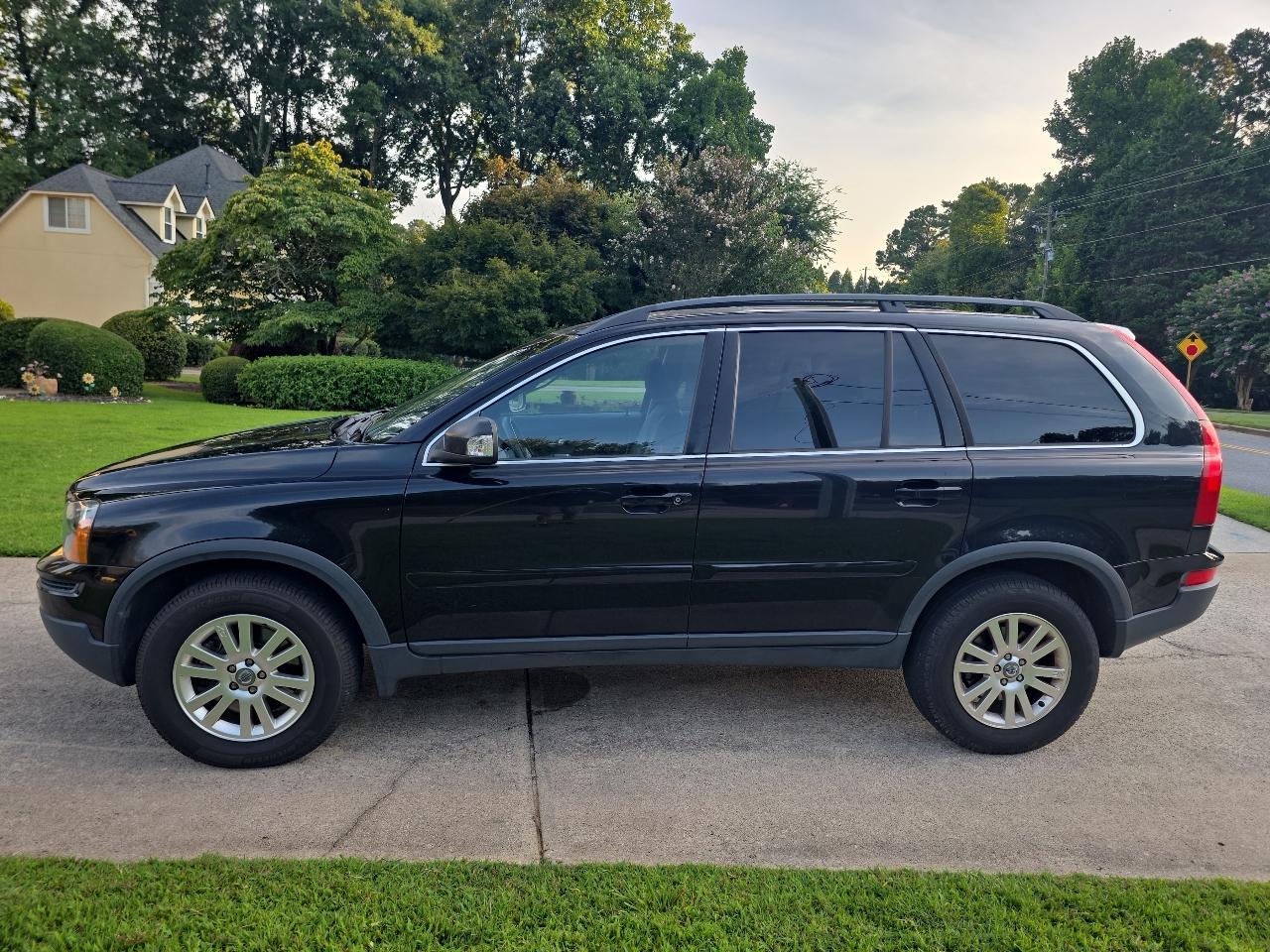 Volvo XC90 FWD 4dr I6 2008