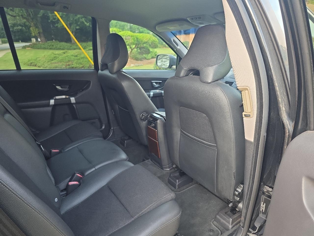 Volvo XC90 FWD 4dr I6 2008