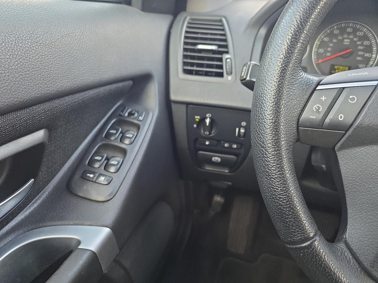 Volvo XC90 FWD 4dr I6 2008