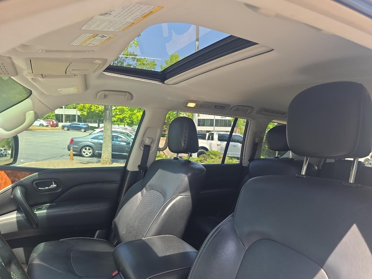 Infiniti QX80 LUXE AWD 2019