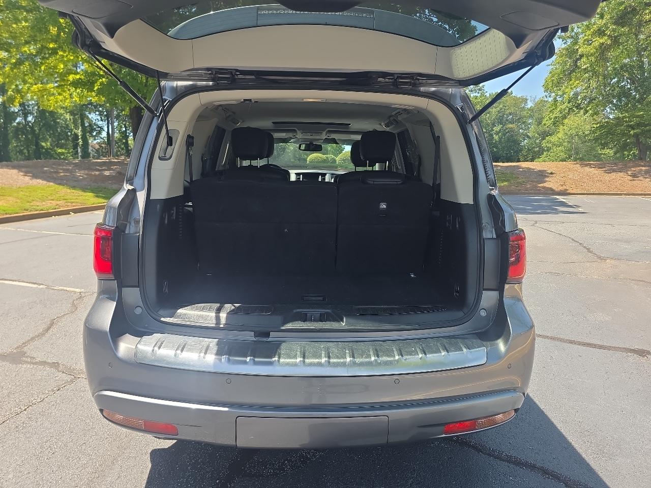 Infiniti QX80 LUXE AWD 2019