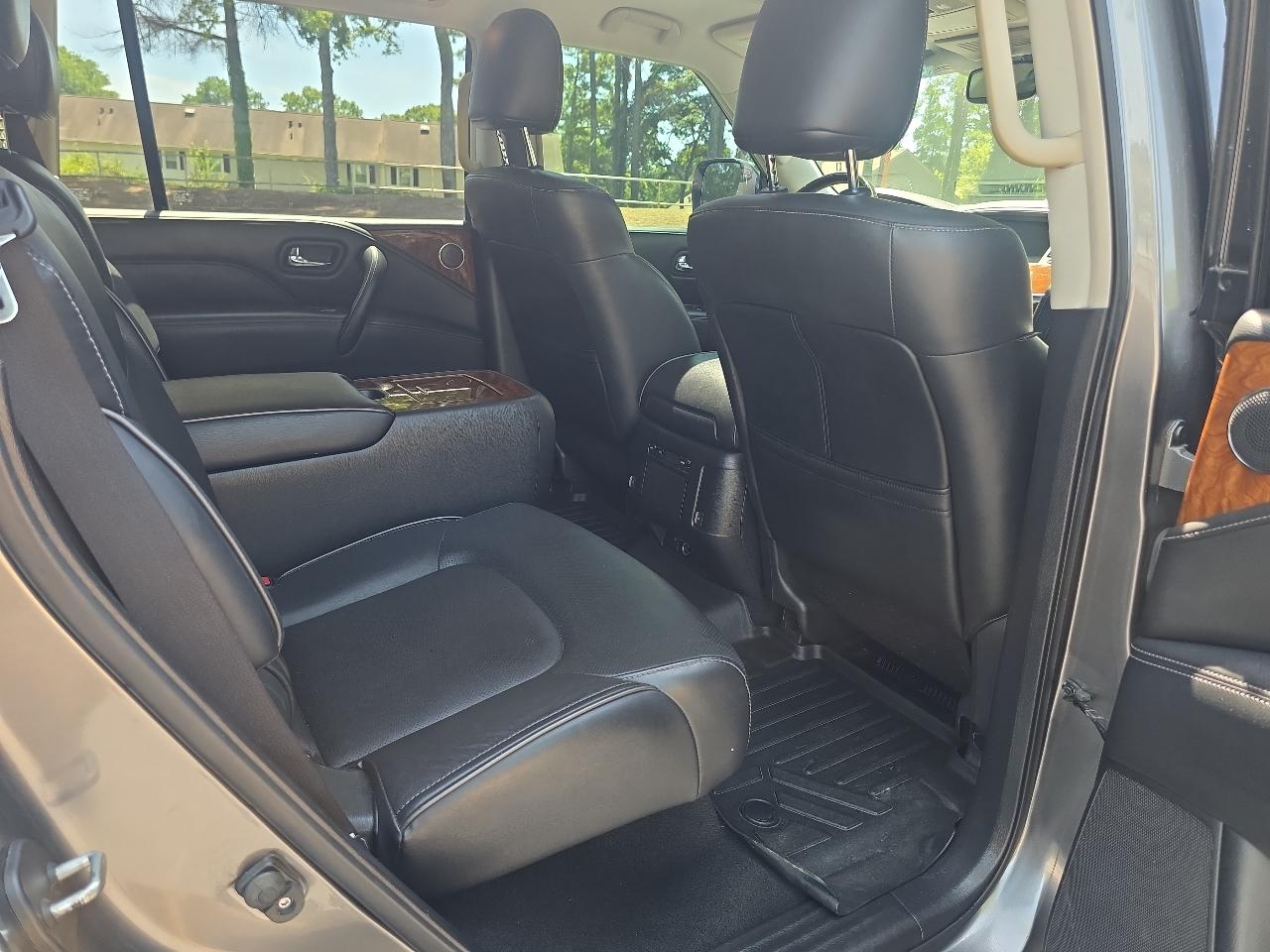 Infiniti QX80 LUXE AWD 2019