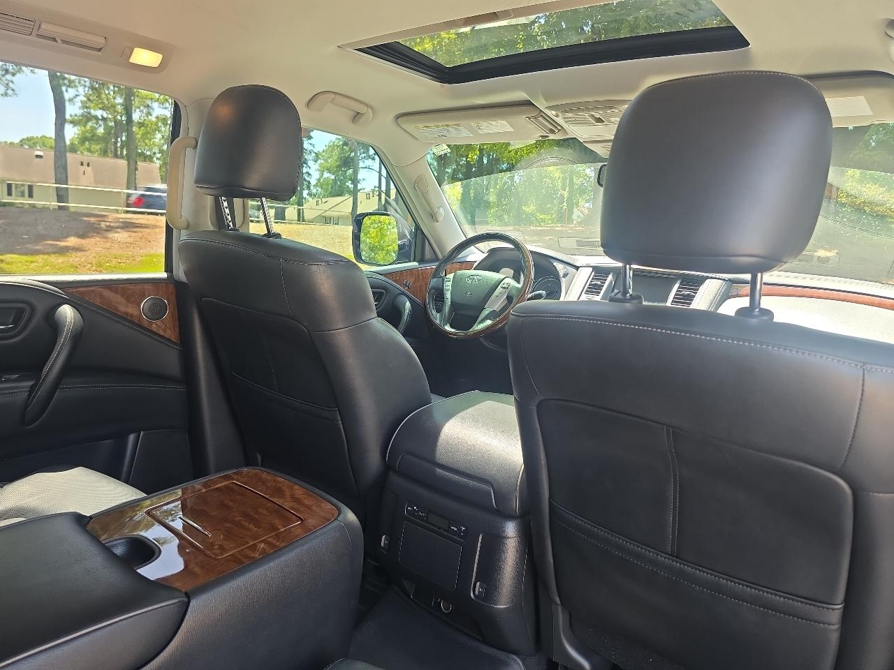 Infiniti QX80 LUXE AWD 2019