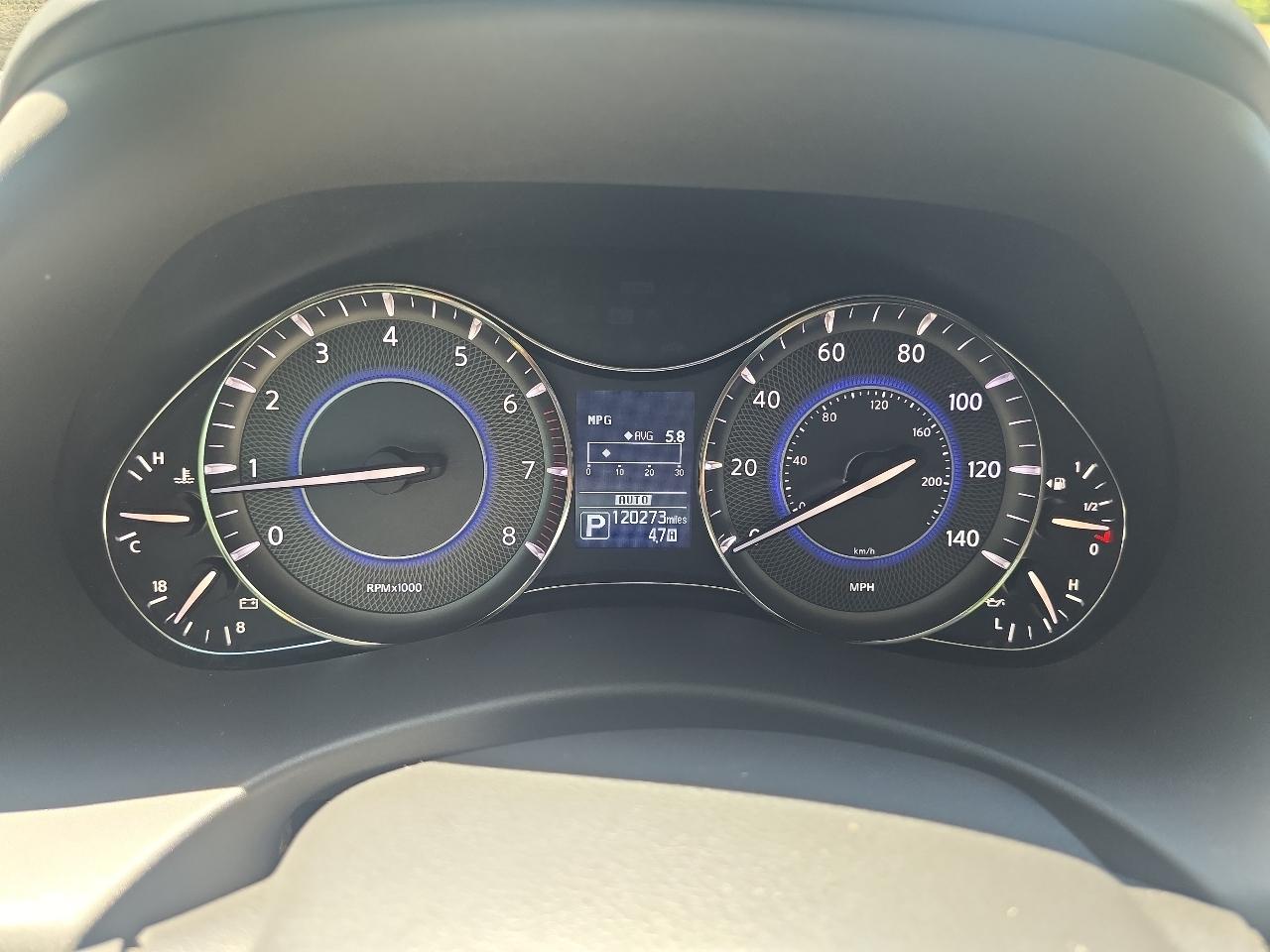 Infiniti QX80 LUXE AWD 2019