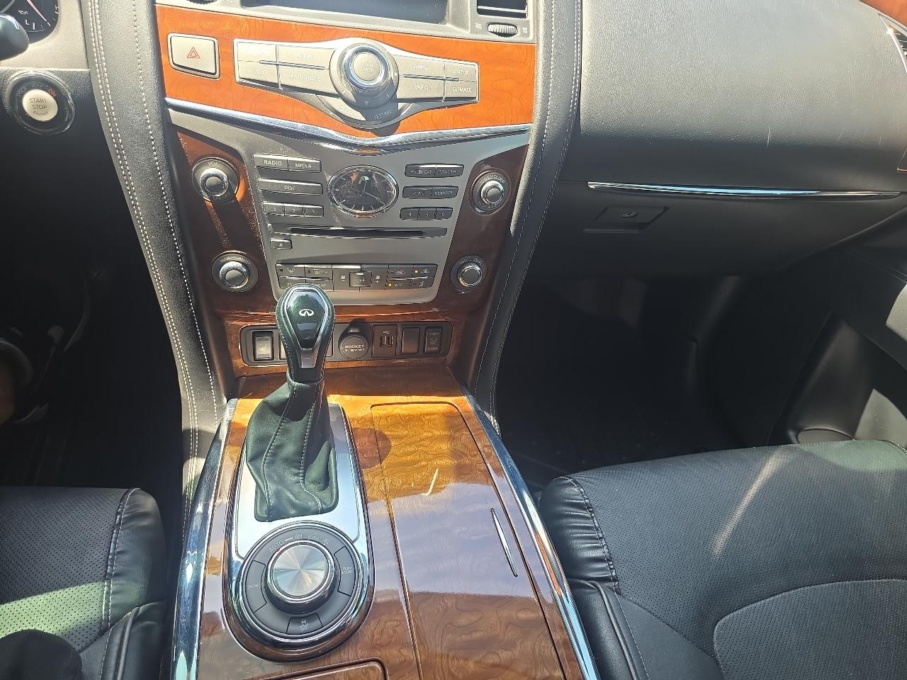 Infiniti QX80 LUXE AWD 2019
