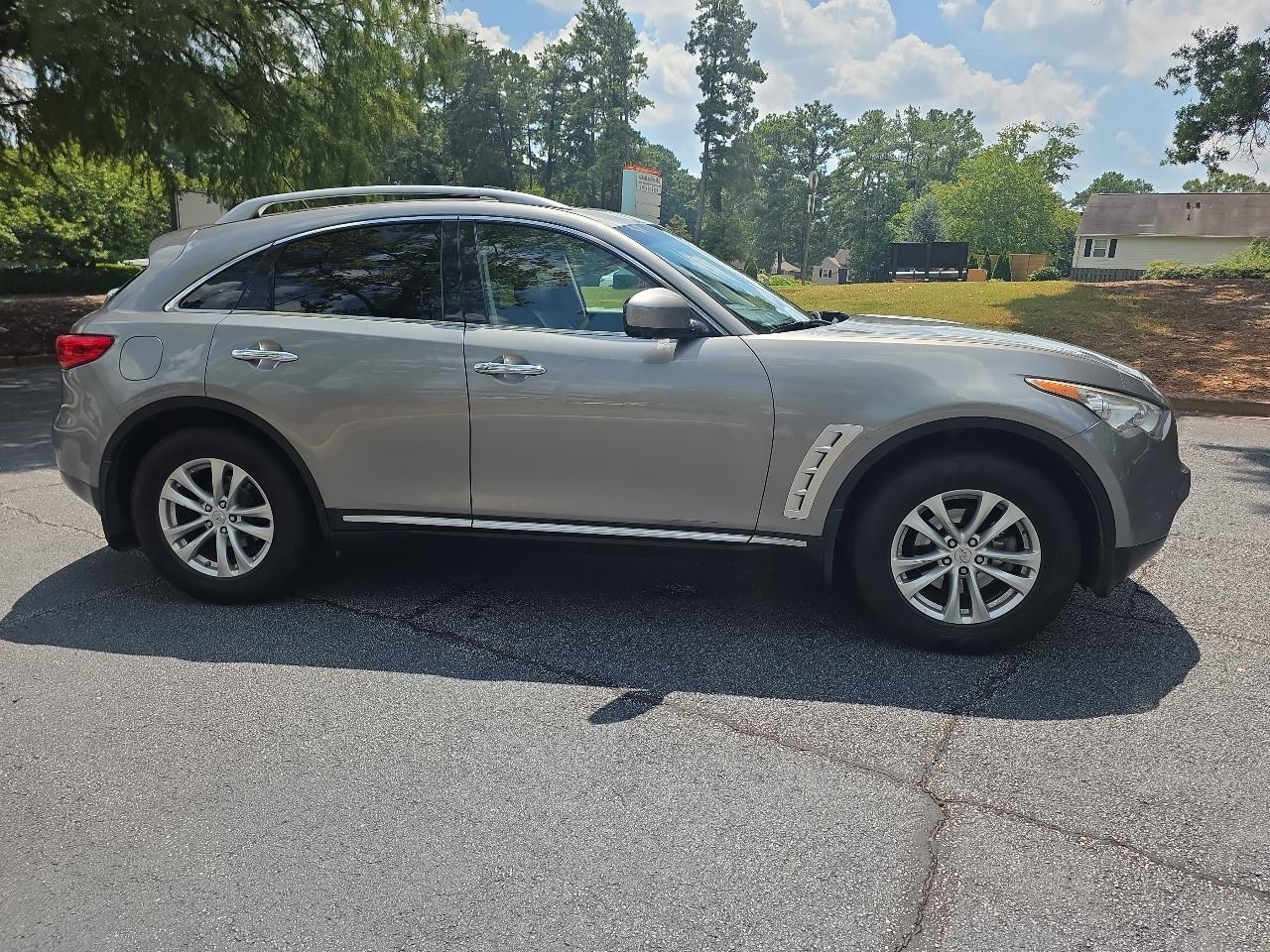 Infiniti FX35 AWD 4dr 2010
