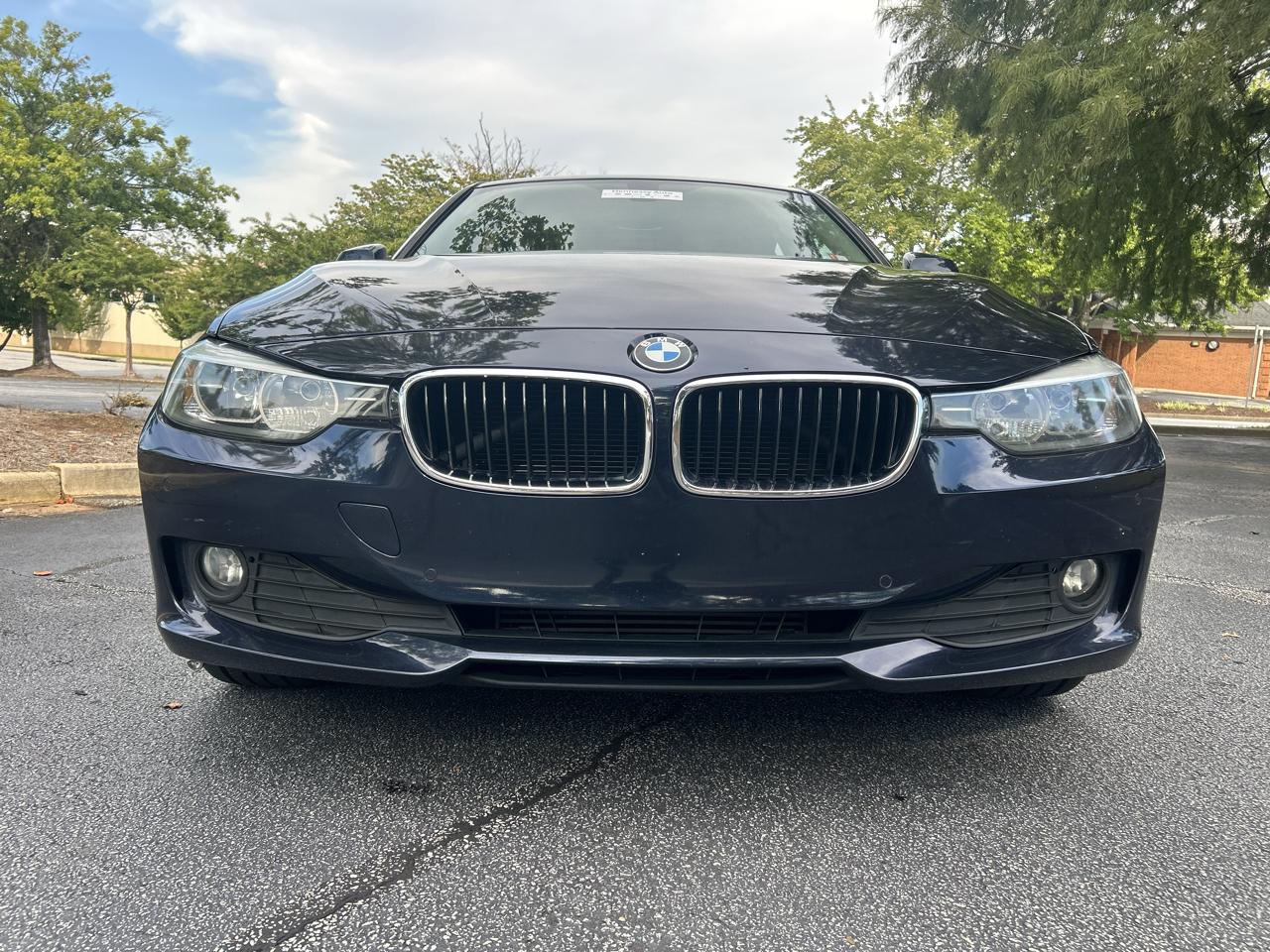 BMW 3 Series 4dr Sdn 320i RWD 2015