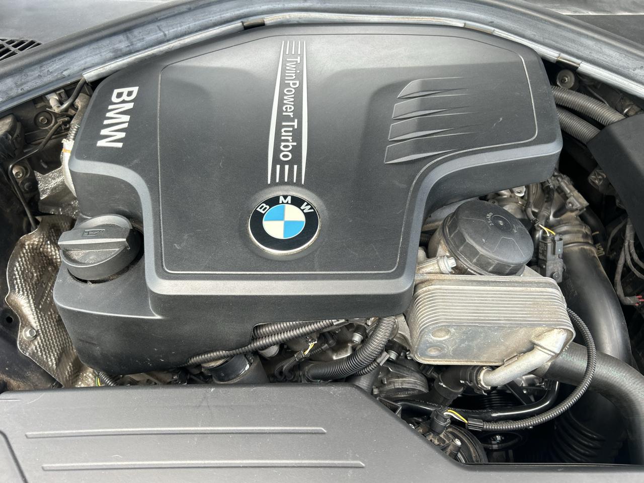 BMW 3 Series 4dr Sdn 320i RWD 2015