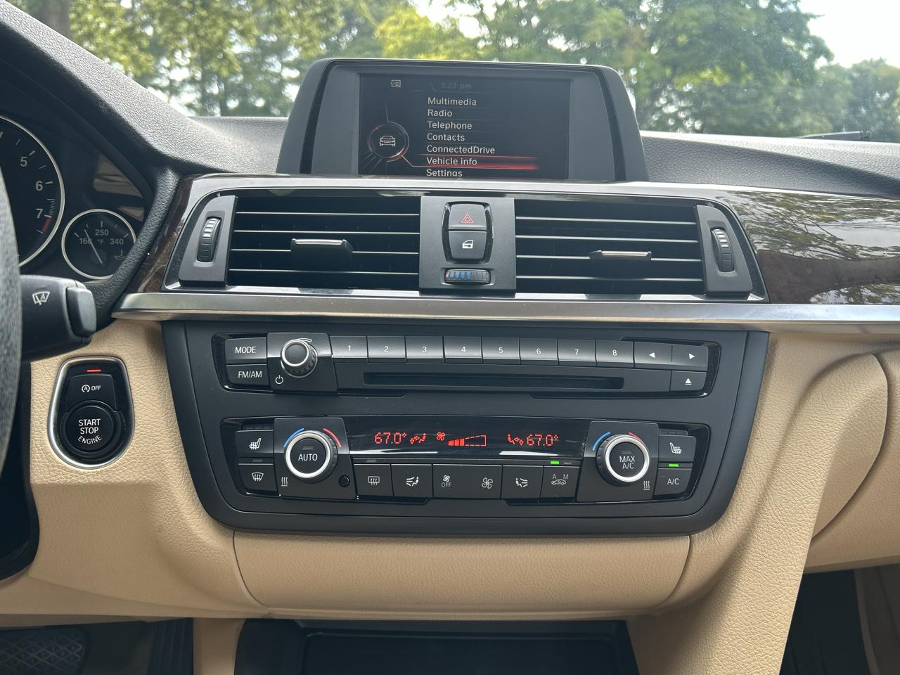 BMW 3 Series 4dr Sdn 320i RWD 2015