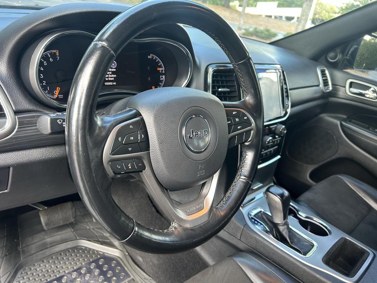 Jeep Grand Cherokee Laredo X 4x4 2021