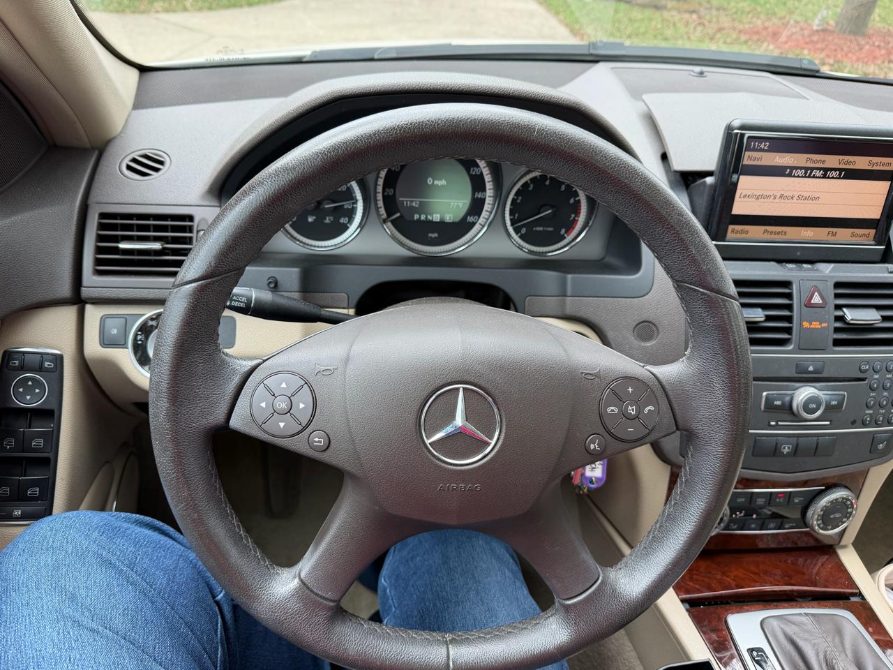 Mercedes-Benz C-Class C300 4MATIC Sport Sedan 2011