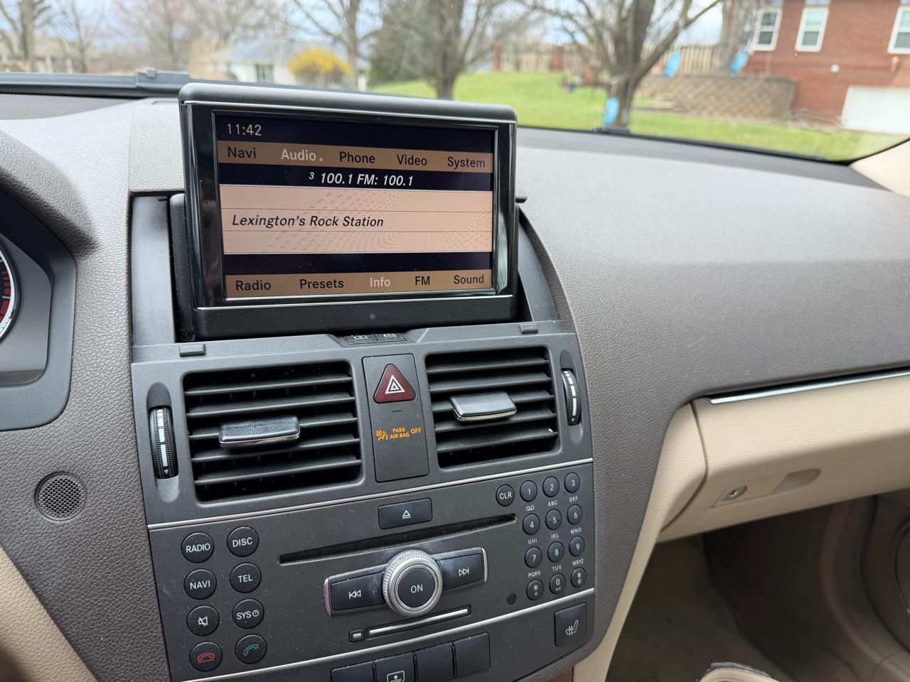 Mercedes-Benz C-Class C300 4MATIC Sport Sedan 2011