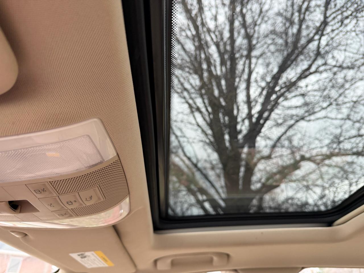 Mercedes-Benz C-Class C300 4MATIC Sport Sedan 2011