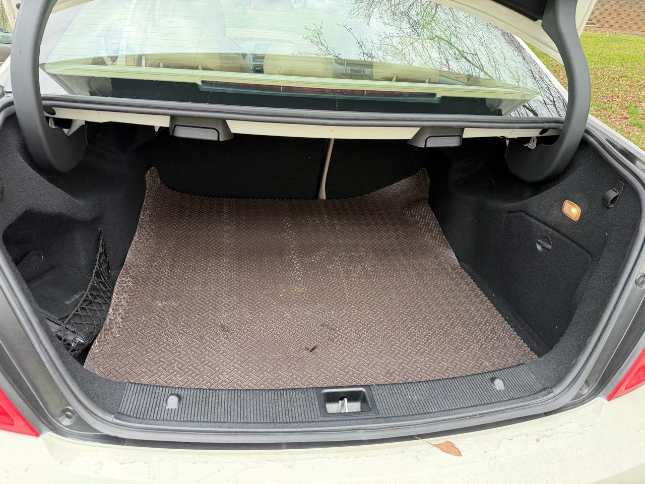 Mercedes-Benz C-Class C300 4MATIC Sport Sedan 2011