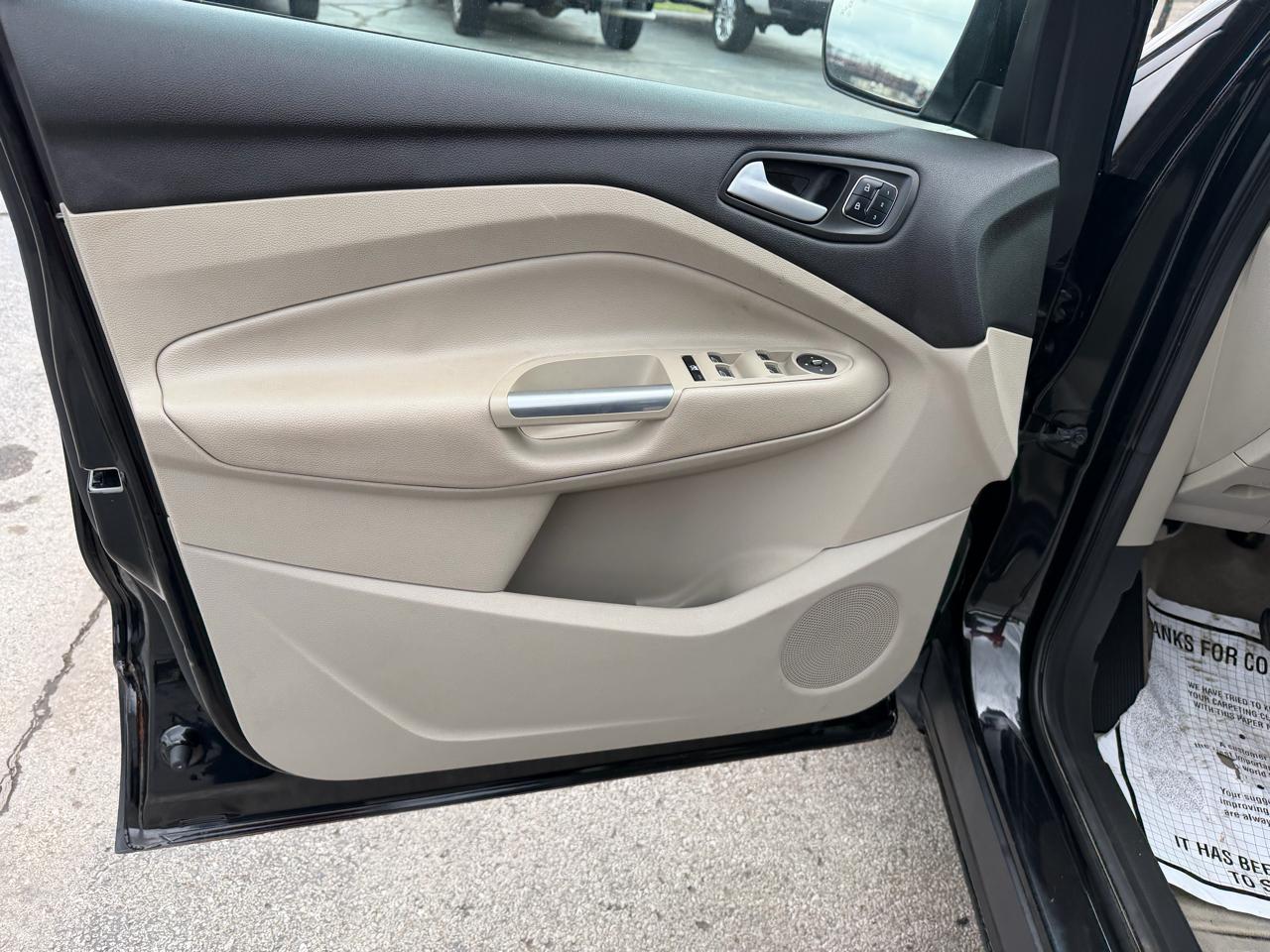 Ford Escape Titanium 4WD 2015