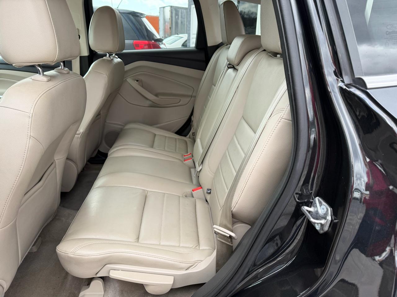 Ford Escape Titanium 4WD 2015