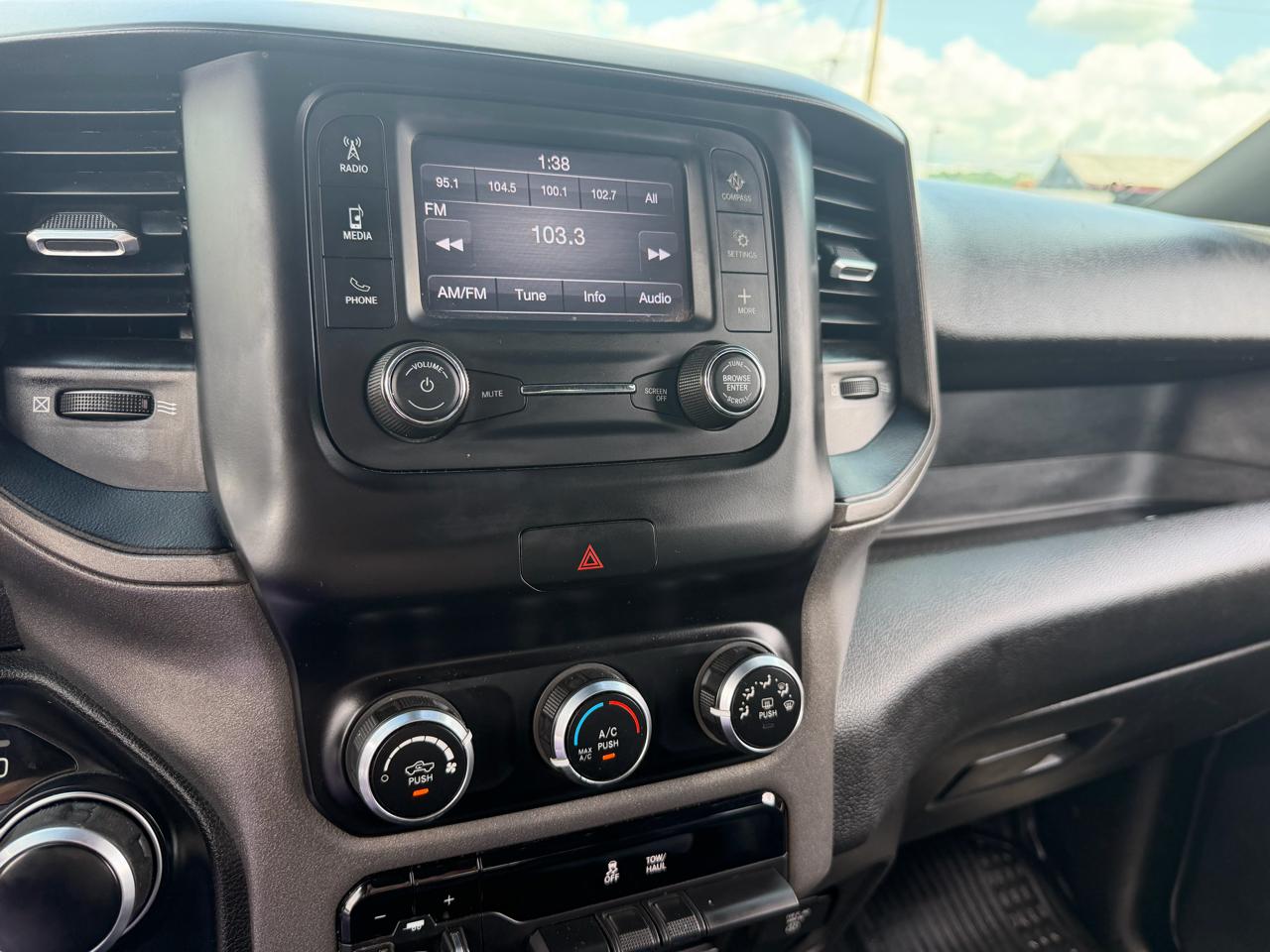 RAM 2500 Tradesman Crew Cab LWB 2WD 2022