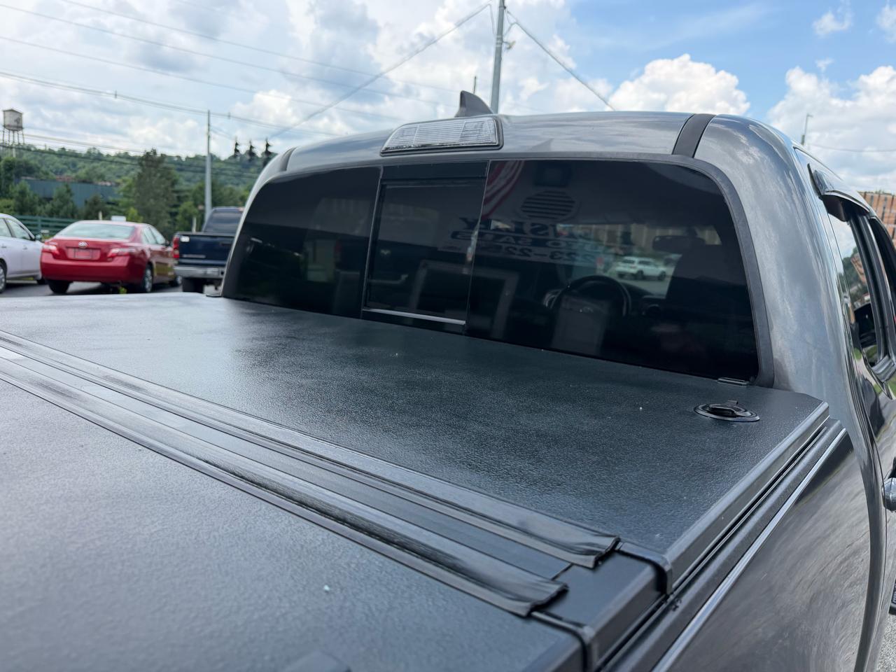 Toyota Tacoma SR5 Double Cab Super Long Bed V6 6AT 4WD 2017